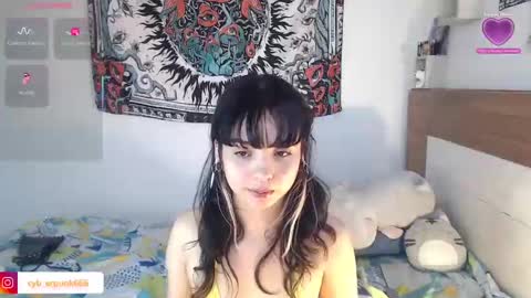 Snapshot of girlredkush chatting on November 23, 4:29 pm Ann online show from November 23, 4:29 pm