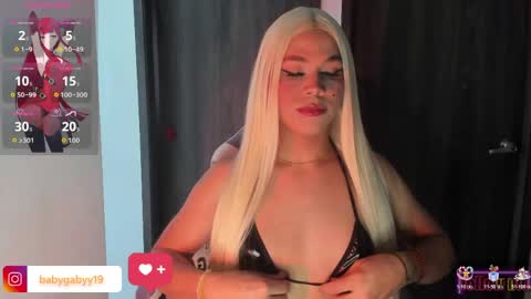 Snapshot of girls_cocks_23cmtss chatting on June 5, 12:22 pm gaby 3 online show from June 5, 12:22 pm