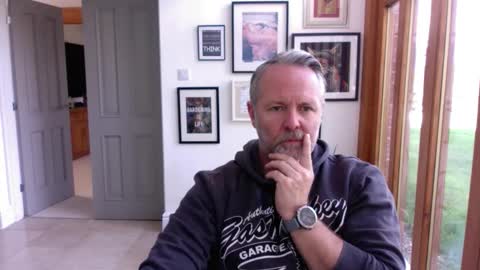 Snapshot of girlsandbikes chatting on October 27, 12:42 pm girlsandbikes online show from October 27, 12:42 pm