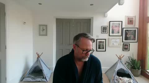 Snapshot of girlsandbikes chatting on November 2, 10:06 am girlsandbikes online show from November 2, 10:06 am