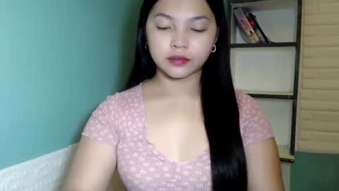 Snapshot of girlthatuneedxxx chatting on November 28, 7:16 pm Rhaine online show from November 28, 7:16 pm