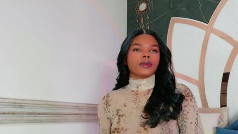 gisela_valencia online show from May 2, 4:45 pm