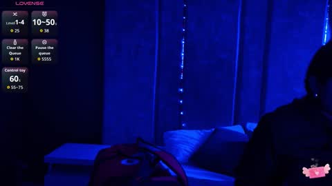 Snapshot of giselamaru chatting on November 28, 10:07 am online show from November 28, 10:07 am