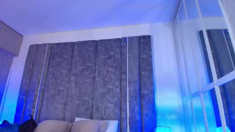 Snapshot of giselamaru chatting on December 14, 11:59 am online show from December 14, 11:59 am