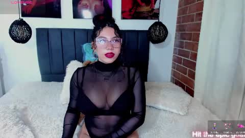  Kylie  online show from June 15, 4:47 am