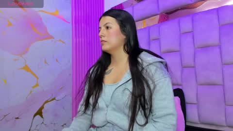 Snapshot of gisell_squirt chatting on May 2, 12:54 pm gisell_squirt online show from May 2, 12:54 pm