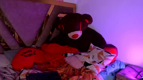 . Gisel Reyes . online show from January 14, 6:49 pm