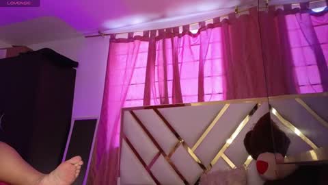 Snapshot of giselreyes1 chatting on July 5, 4:36 pm . Gisel Reyes . online show from July 5, 4:36 pm