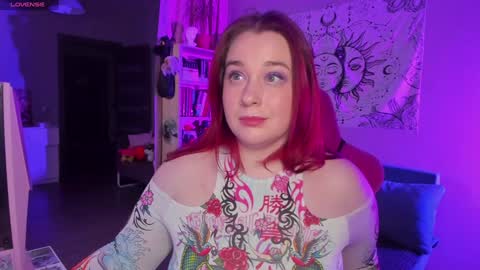 AlexaMillis online show from December 6, 11:36 pm