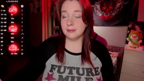 Snapshot of gitera_ chatting on October 2, 11:56 pm AlexaMillis online show from October 2, 11:56 pm