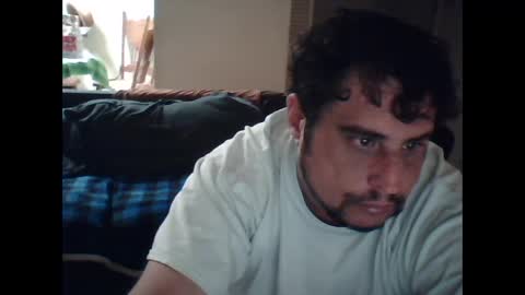 Snapshot of gitmehard008 chatting on December 16, 3:30 am gitmehard008 online show from December 16, 3:30 am