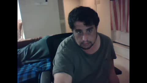 Snapshot of gitmehard008 chatting on February 4, 5:21 am gitmehard008 online show from February 4, 5:21 am