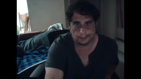 Snapshot of gitmehard008 chatting on February 12, 3:18 am gitmehard008 online show from February 12, 3:18 am