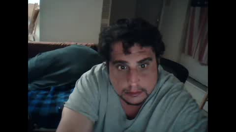 Snapshot of gitmehard008 chatting on February 23, 2:40 am gitmehard008 online show from February 23, 2:40 am