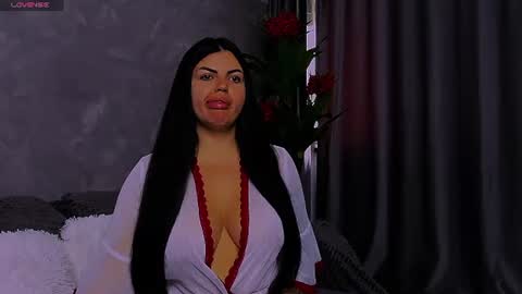 Giulia online show from June 22, 3:19 am