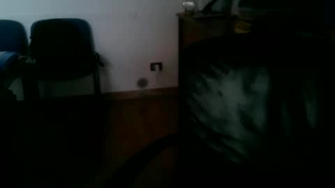 Snapshot of giuseppevai1 chatting on November 18, 11:36 am giuseppevai1 online show from November 18, 11:36 am