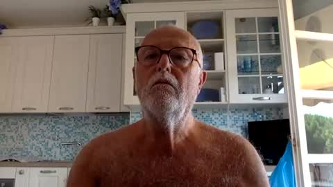 giutomma930394 online show from June 20, 12:30 pm