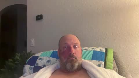 Snapshot of giveitup193 chatting on January 13, 2:39 am giveitup193 online show from January 13, 2:39 am