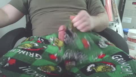 Snapshot of givemeitniceandslow chatting on December 20, 10:11 pm JuicyThickkkDaddy online show from December 20, 10:11 pm