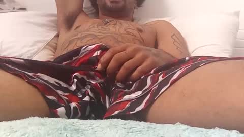 Snapshot of givemesomethinggood69 chatting on January 19, 5:18 pm givemesomethinggood69 online show from January 19, 5:18 pm