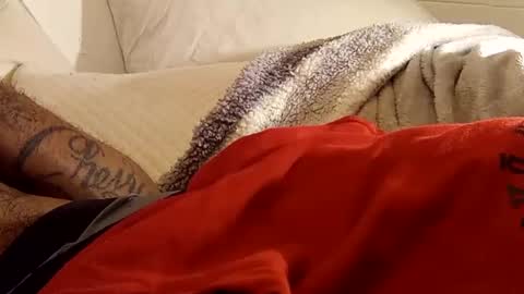 Snapshot of givemesomethinggood69 chatting on January 27, 5:37 pm givemesomethinggood69 online show from January 27, 5:37 pm