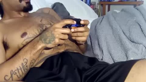 Snapshot of givemesomethinggood69 chatting on February 24, 5:53 pm givemesomethinggood69 online show from February 24, 5:53 pm