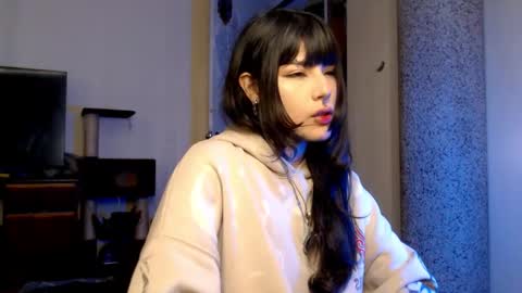 Snapshot of givenom chatting on November 17, 8:36 pm dirtyvenom online show from November 17, 8:36 pm