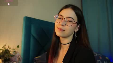 Agness online show from October 9, 1:53 pm