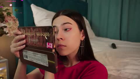 Agness online show from March 13, 2:45 pm