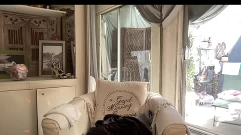 Snapshot of gl1tter_barbie chatting on May 20, 8:42 am Gl1tter Barbie online show from May 20, 8:42 am