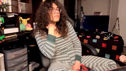 glaceon9 online show from November 7, 1:27 am