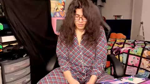 glaceon9 online show from December 3, 2:41 am