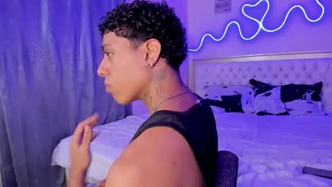 Snapshot of glader_guy chatting on October 3, 8:50 pm only for you bby online show from October 3, 8:50 pm