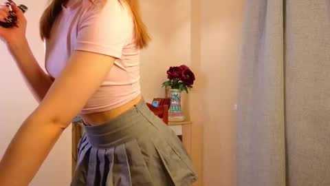 Snapshot of gladyshankins chatting on October 28, 3:54 am Call me Daisy online show from October 28, 3:54 am