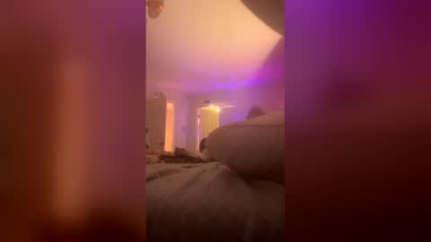 glampire016 online show from March 18, 9:01 am