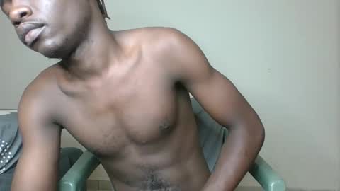 Snapshot of glane_ chatting on December 24, 6:44 am James online show from December 24, 6:44 am