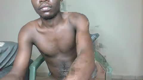 Snapshot of glane_ chatting on February 26, 7:53 am James online show from February 26, 7:53 am