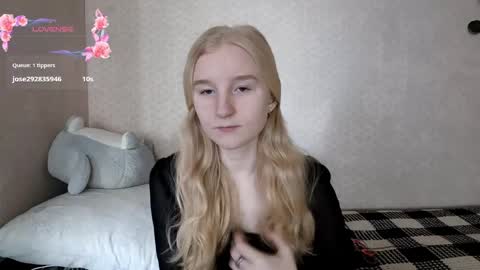 Laura online show from April 30, 7:36 am