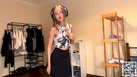 Snapshot of glennbloebaum chatting on November 26, 11:11 am Catalina online show from November 26, 11:11 am