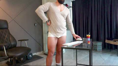 Matthew .. for short call me Matt online show from January 19, 7:15 am