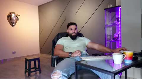 Matthew .. for short call me Matt online show from March 11, 9:02 am