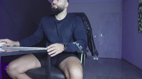 Matthew .. for short call me Matt online show from January 12, 3:56 am