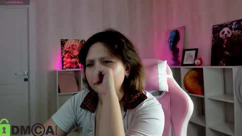 glimmer_goddesss online show from December 4, 9:29 am