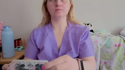 Glitch online show from June 27, 5:51 pm