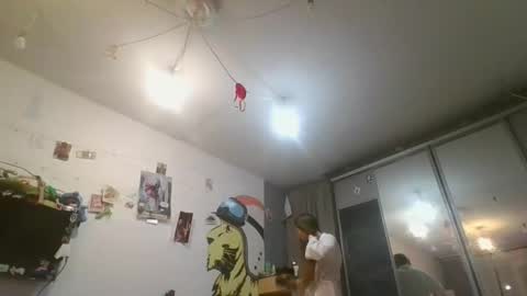 Snapshot of glitter_doll chatting on January 7, 5:20 pm glitter_doll online show from January 7, 5:20 pm