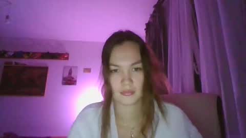 Snapshot of glitter_doll chatting on January 10, 7:00 pm glitter_doll online show from January 10, 7:00 pm