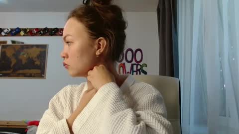 Snapshot of glitter_doll chatting on September 26, 11:03 am glitter_doll online show from September 26, 11:03 am