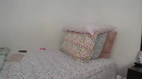 suzy online show from February 4, 4:07 am