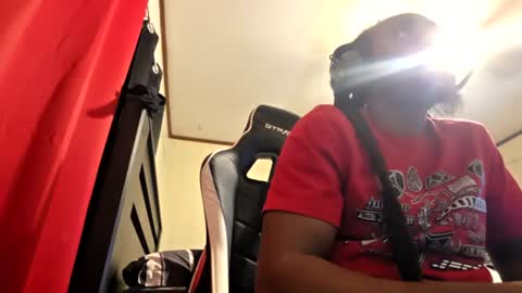 glomightyj online show from July 17, 3:24 am