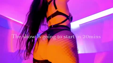 Snapshot of gloomydoll chatting on May 5, 7:55 pm Mimi online show from May 5, 7:55 pm